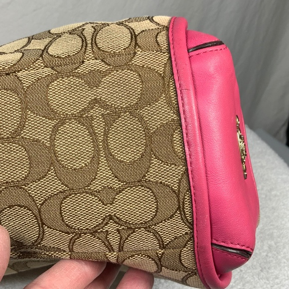 Coach Signature Phoebe Shoulder Bag - Picture 13 of 16
